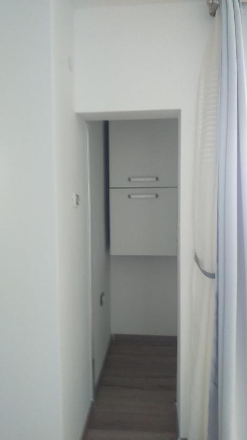 Apartment Winkler セニ エクステリア 写真
